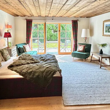 Mountain By Belle-stay Apartment